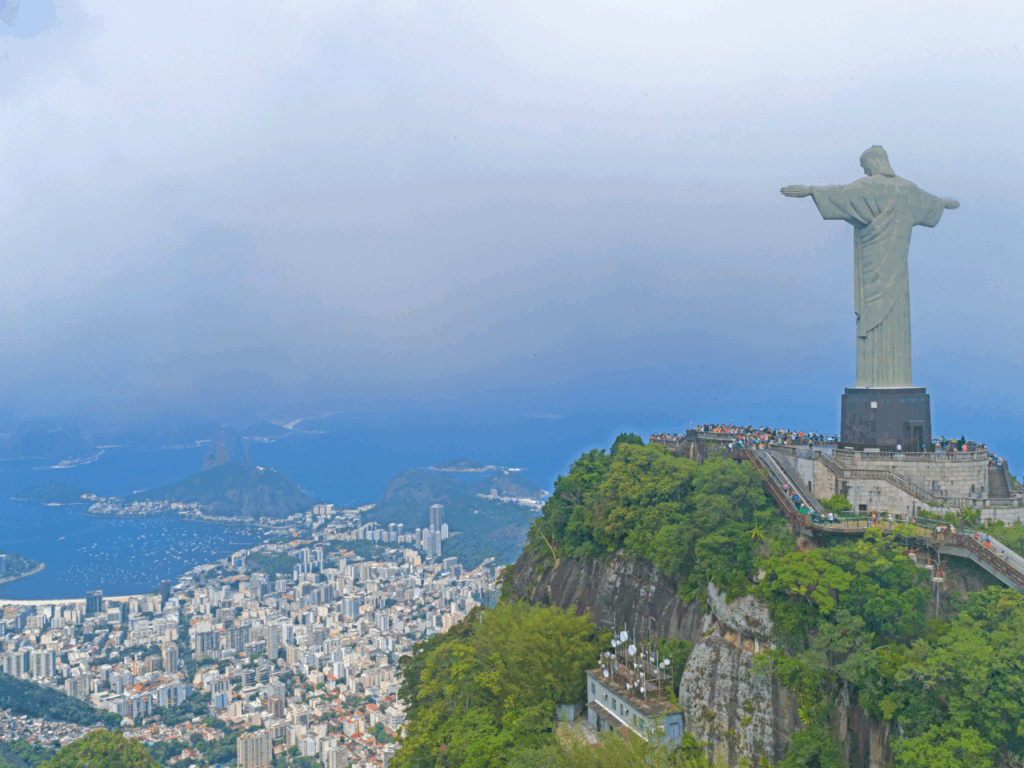 A cidade do Rio de Janeiro foi escolhida para sediar a 3ª Conferência da Década da Ciência Oceânica para o Desenvolvimento Sustentável, em 2027 (Foto: reprodução Canva Pro)
