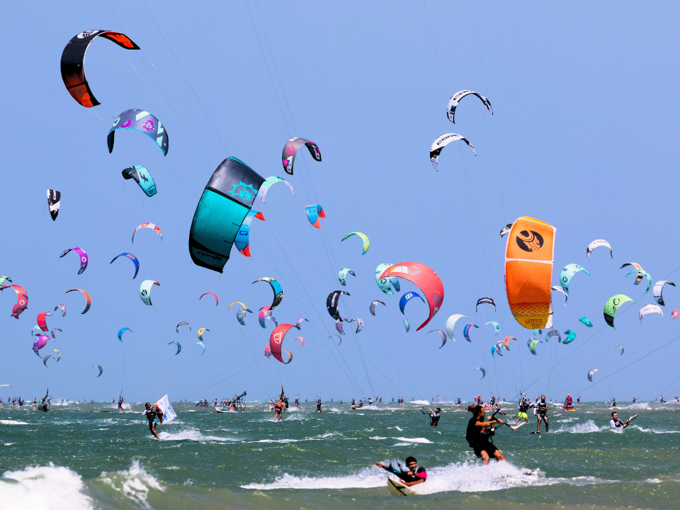 Dia Mundial do Kitesurf eúne mais de 500 atletas na 8ª edição do Downwind da Capital